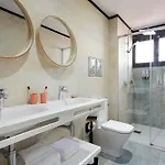 Urban 2 Hotel *