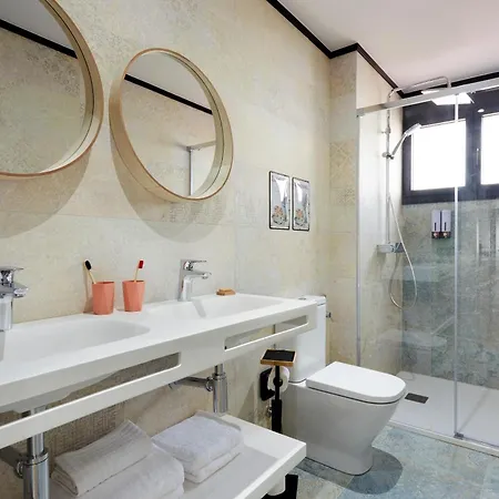 Urban 2 Hotel *