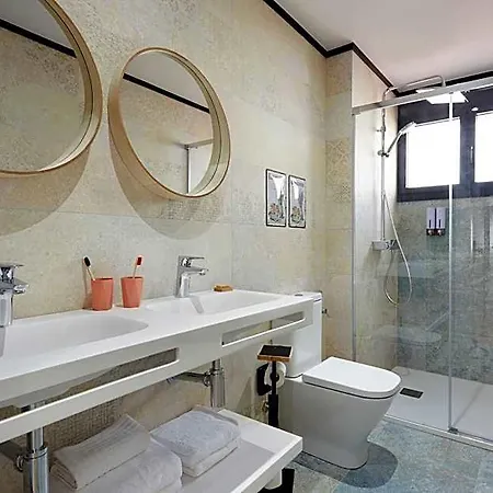 Hotel Urban 2 *